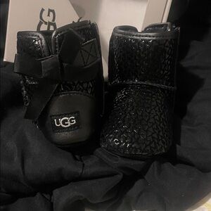 UGG Black Textured Baby Shoes